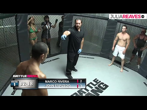 ❤️ Ultimate Fighter ቀለበቱ ውስጥ ከተጣላ በኋላ አንዲት ቁጥር ሴትን ትበዳለች። ❤ ጥራት ያለው የወሲብ ፊልም ❤